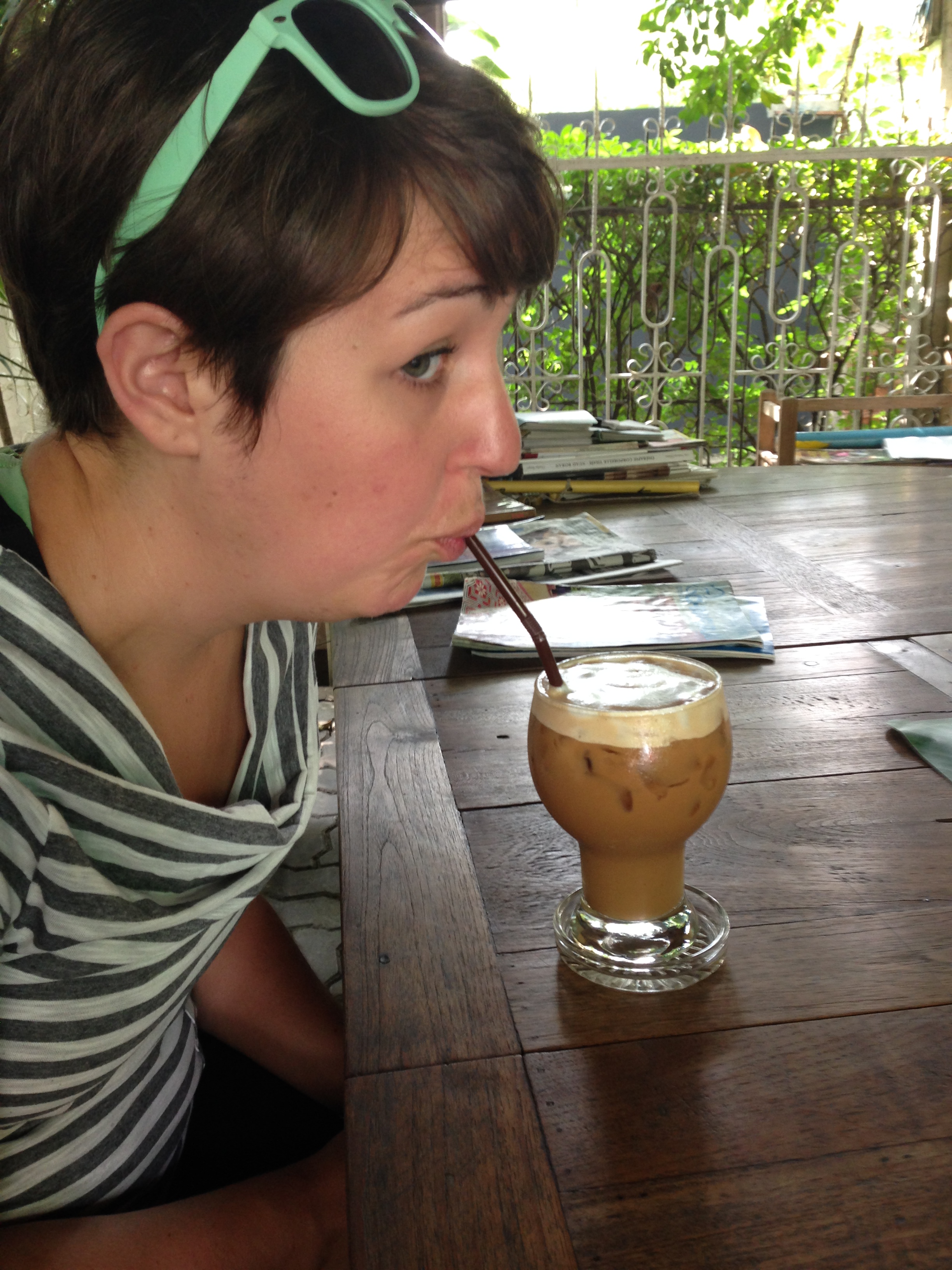 ellen drinks thai coffee
